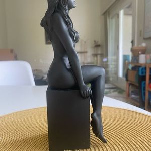 Nude Female Sculpture